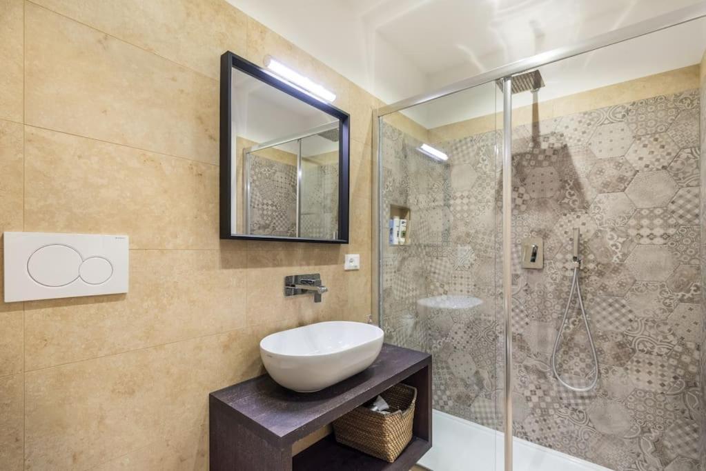 Jungle Suite Mood Behind Piazza Signoria Florence Exterior photo